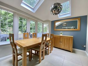 Dining Room- click for photo gallery
